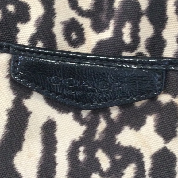 Coach tan & black shoulder bag - Picture 8 of 11